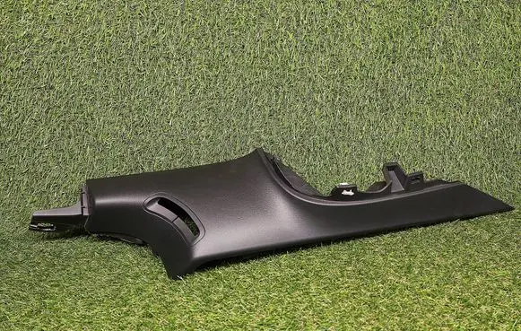(D)pillar trim (top)