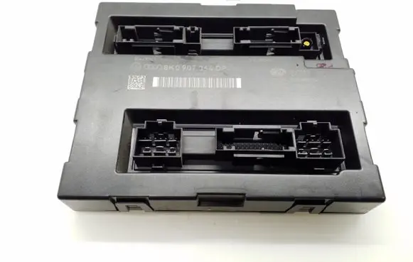Audi A4 S4 B8 8K Comfort/convenience module 8K0907064DP