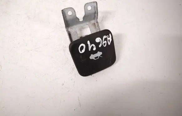 Chevrolet Captiva Engine bonnet (hood) release handle v200lever