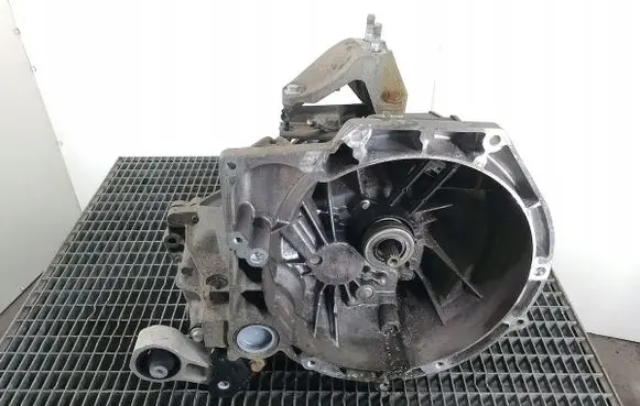 Ford Fiesta Manual 5 speed gearbox 8A6R7002EA