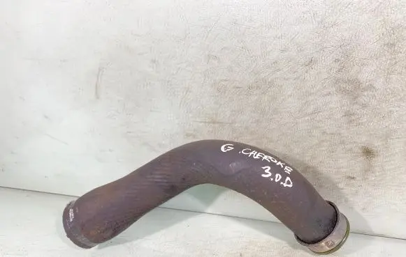 Jeep Grand Cherokee (WK) Intercooler hose/pipe