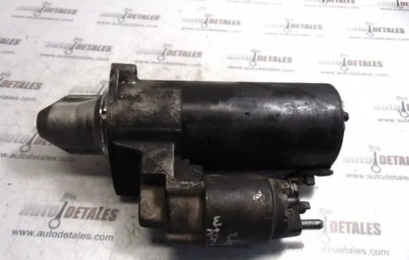 Mercedes-Benz E W211 Starter motor A0061514401