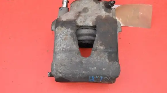 Skoda Octavia Mk1 (1U) Front brake caliper