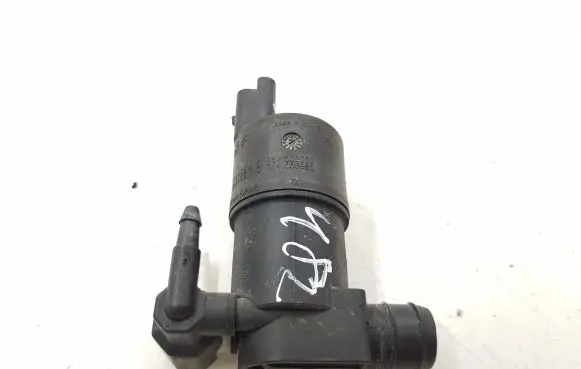 Peugeot 2008 I Windscreen/windshield washer pump 9641553880