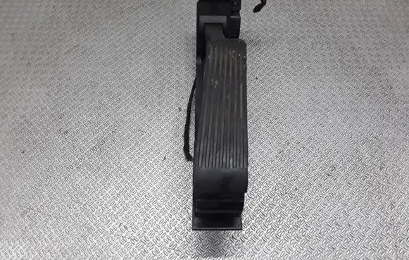 Mercedes-Benz S W220 Accelerator throttle pedal