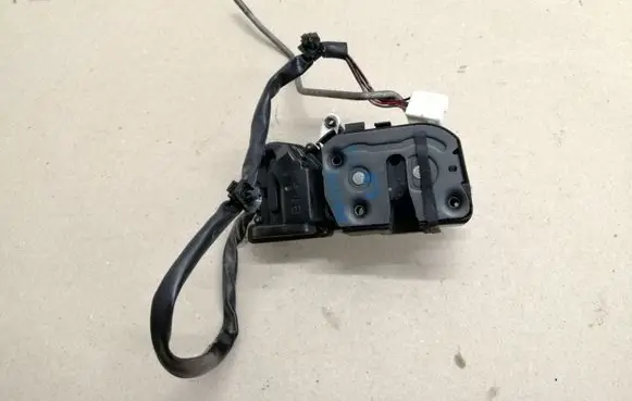 Mazda Premacy Tailgate/trunk/boot lock/catch/latch