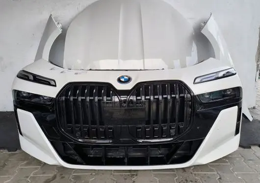 BMW 7 G70 Front piece kit 