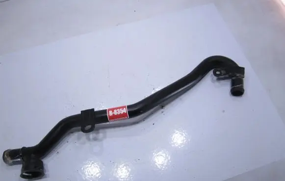 Volkswagen PASSAT B7 Engine coolant pipe/hose 5N0121065