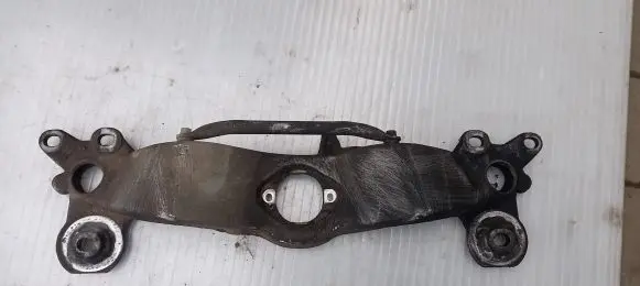 Audi A4 S4 B6 8E 8H Gearbox mount
