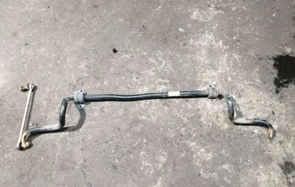 Opel Mokka X Front anti-roll bar/sway bar 95185585