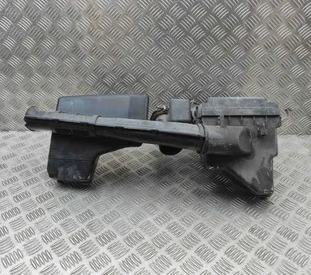 Toyota Auris E180 Air filter box 177050T060 177010T130