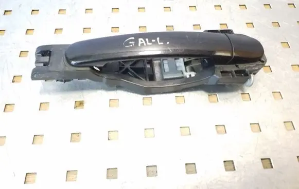 Rear door exterior handle