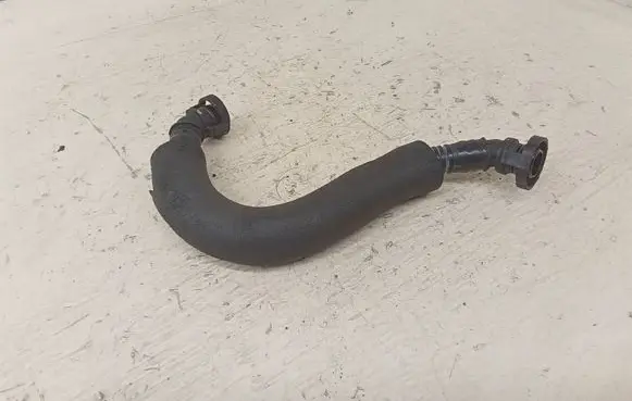 Audi A5 8T 8F Breather hose/pipe 06J103221