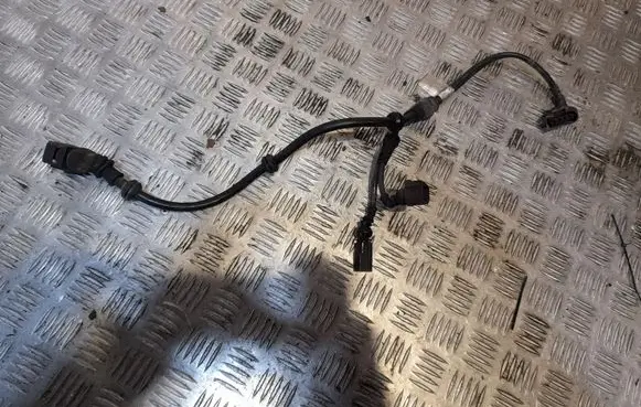 Volkswagen Touareg II Front ABS sensor wiring 7P0971279D