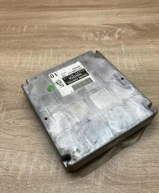 Toyota Avensis T250 Engine control unit/module ECU 8966602110 MB1758005221