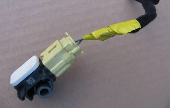 Fiat Doblo Airbag deployment crash/impact sensor 50509587