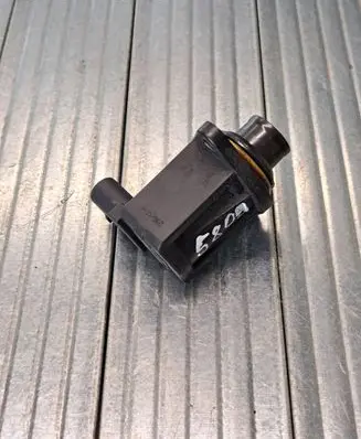 Volkswagen Golf VI Turbine electric control actuator 03C145710E