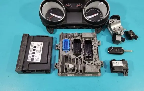 Opel Astra K Engine control unit/module ECU 55509243 IMPRK1393483