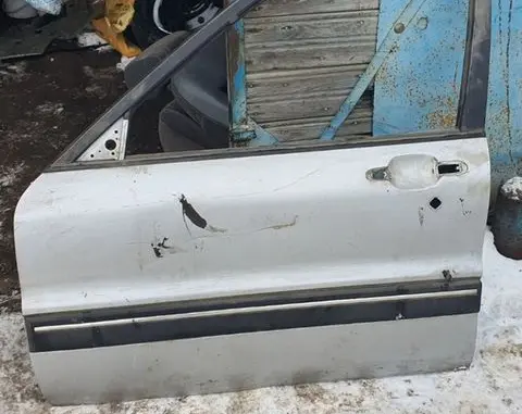 Mitsubishi Galant Front door