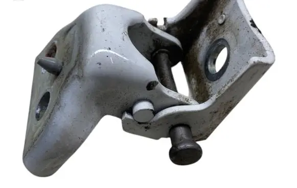 Peugeot Partner Front door upper hinge 9035Q0