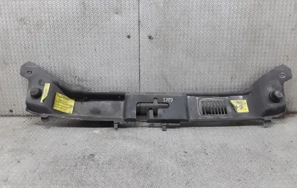 Top upper radiator support slam panel