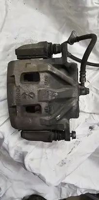 Subaru Outback (BS) Front brake caliper