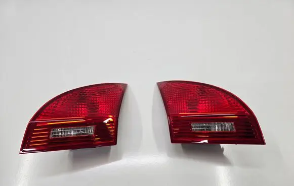 KIA Venga Tailgate rear/tail lights 92406-1P000