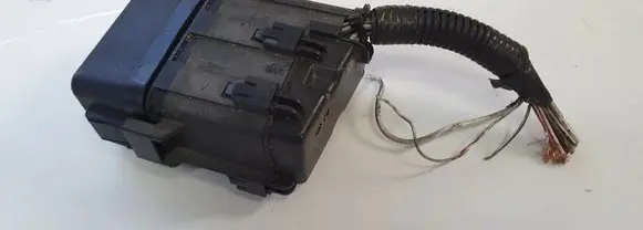 Toyota Avensis T270 Fuse module