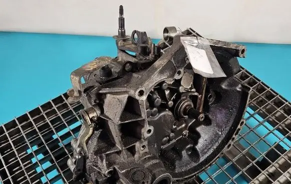 Peugeot 206 Manual 5 speed gearbox 20CP81 IMPRK1546967