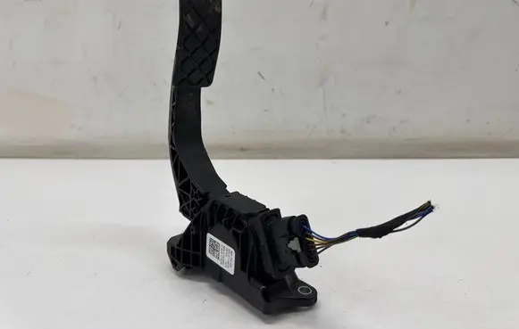 Audi Q5 SQ5 Accelerator throttle pedal 8W1723523