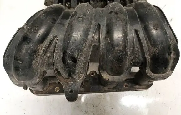 Nissan Micra Intake manifold