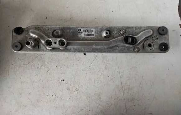 BMW X5 F15 Gearbox / Transmission oil cooler DX426003 308896 7647315