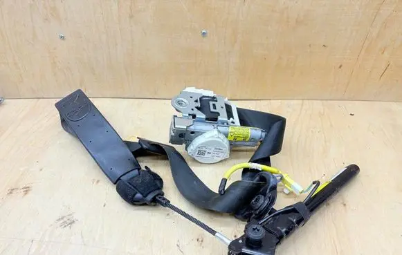 Fiat 500L Front seatbelt 07355995020 34193362A