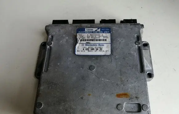 Mercedes-Benz E W210 Engine control unit/module A0225455432 R04010023A