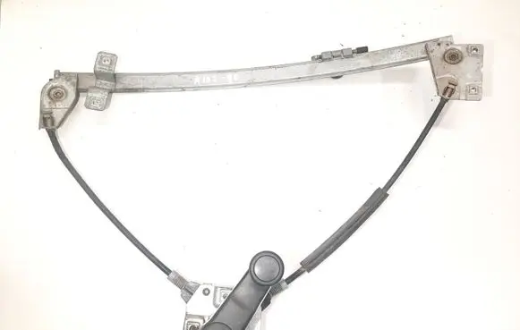 Rear door manual window regulator