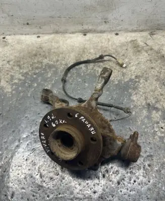 Opel Vivaro Front wheel hub
