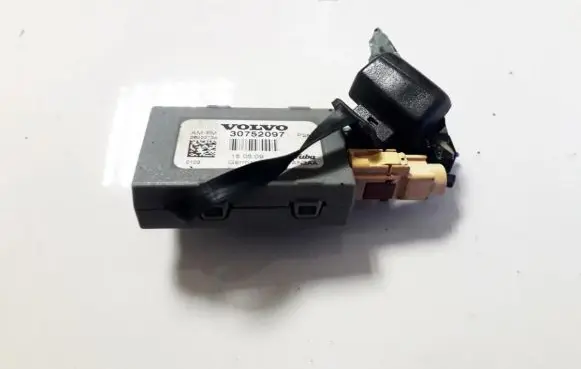 Antenna control unit