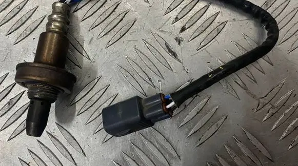 Toyota Prius+ (ZVW40) Lambda probe sensor 2ZRW20 8946728090