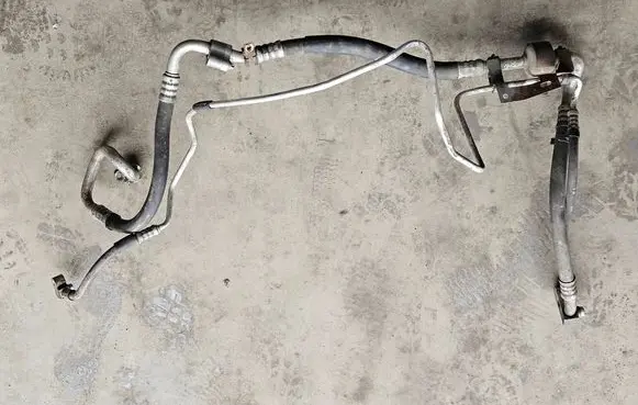 Audi A4 S4 B7 8E 8H Air conditioning (A/C) pipe/hose 24416179
