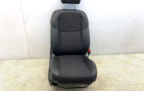 Nissan Qashqai Front passenger seat