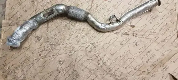 Audi A6 C7 Exhaust gas pipe brak
