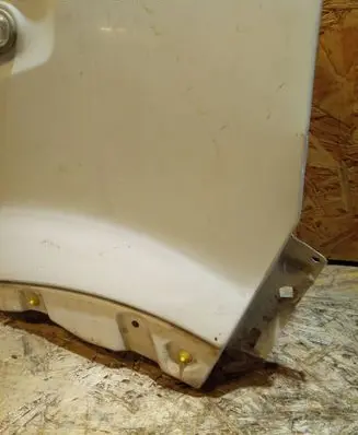 Nissan Interstar Fender