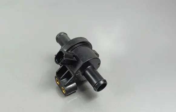 Suzuki SX4 S-Cross Electric auxiliary coolant/water pump