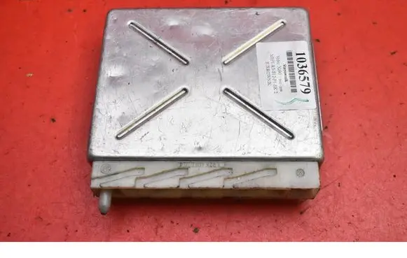 Volvo XC90 Engine control unit/module ECU P09480760