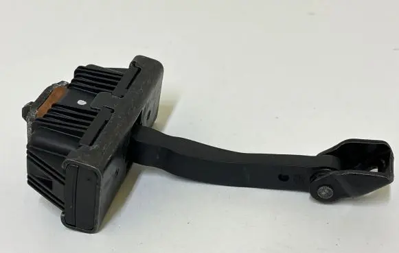 BMW X5 E70 Front door check strap stopper 7141024