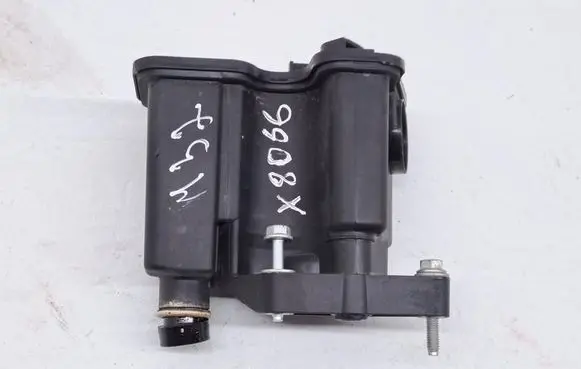 BMW 2 F46 Oil breather separator L1BG6007FB
