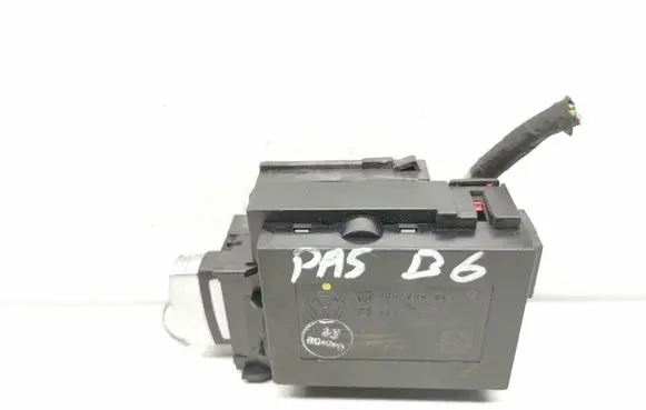 Volkswagen PASSAT B6 Ignition lock 3C0905843