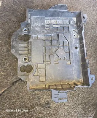 Renault Clio III Battery box tray 8200314273 54089