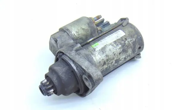 Volkswagen Golf VI Starter motor 02Z911023G