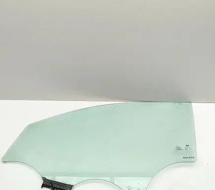 Hyundai Tucson TL Front door window glass four-door 82410D7020